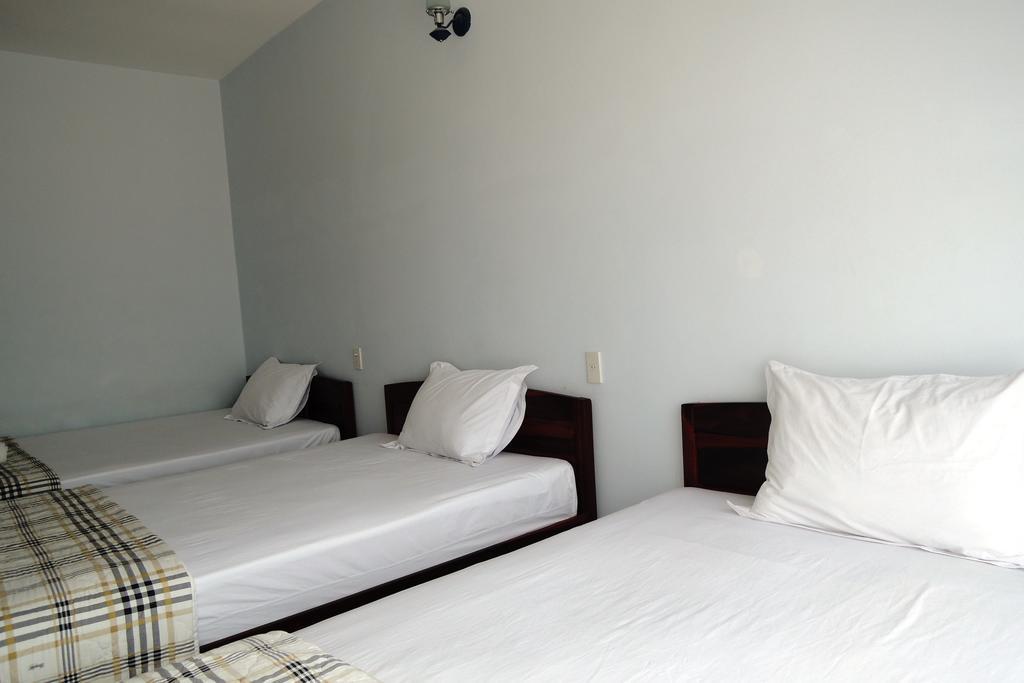 Quang Nhat Hotel Nha Trang Room photo